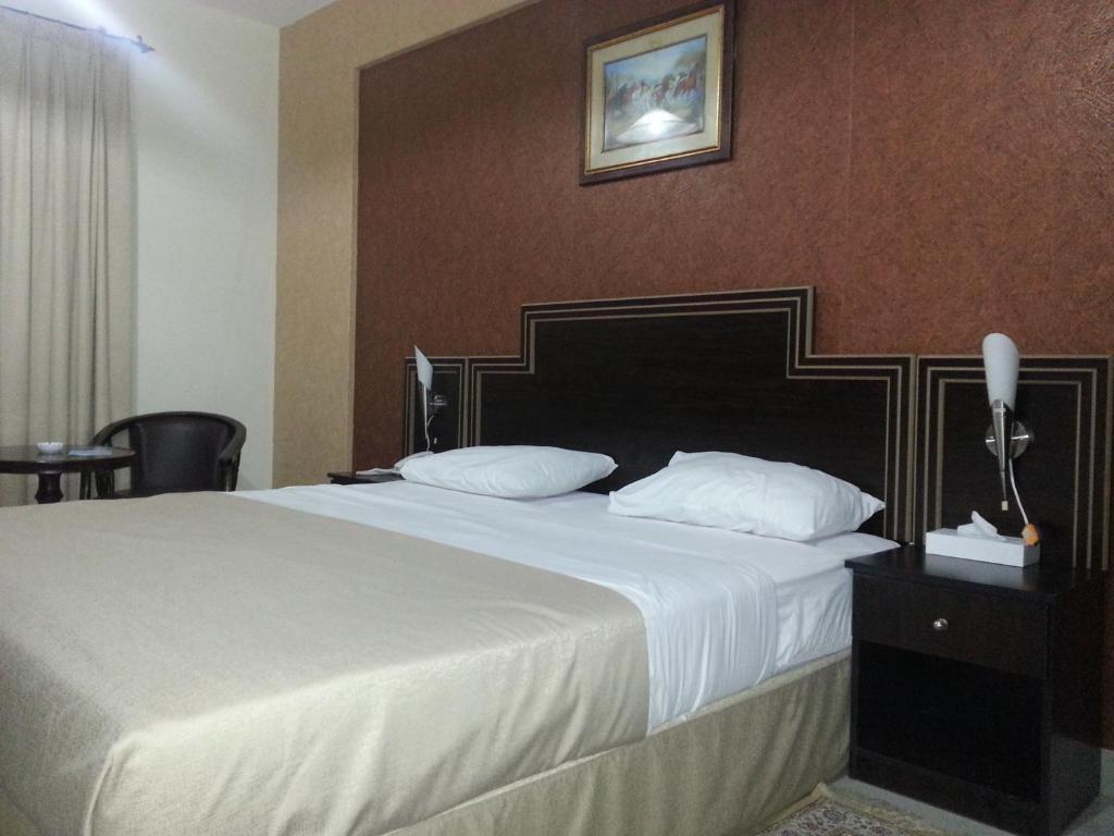 Dolphin Hotel Muscat Exterior foto